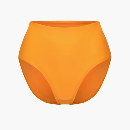 Twist bikini with shaping bikini bottoms