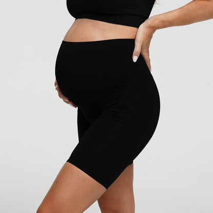 Seamless maternity shorts with a high waistband