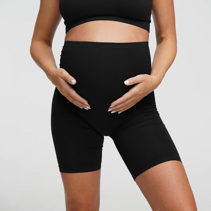 Seamless maternity shorts with a high waistband