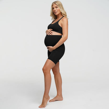 Seamless maternity shorts with a high waistband