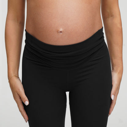 Seamless maternity leggings with a high waistband