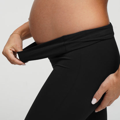 Seamless maternity leggings with a high waistband